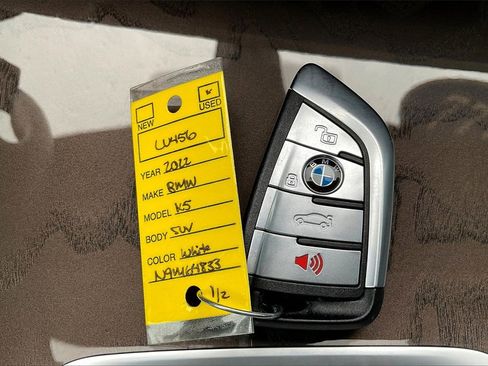 Used 2022 BMW X5 xDrive40i w/ Parking Assistance Package image 29