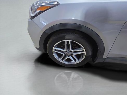 Used 2017 Hyundai Santa Fe SE w/ Cargo Package image 15