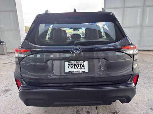 Used 2025 Subaru Forester image 8