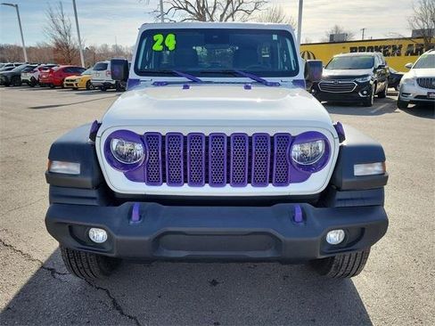 Used 2024 Jeep Wrangler Sport S image 8