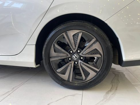 Used 2018 Honda Civic EX image 30