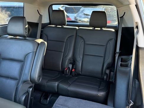 Used 2019 GMC Acadia SLT image 25