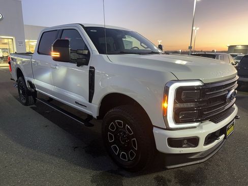 New 2026 Ford F250 Platinum w/ FX4 Off-Road Package image 47