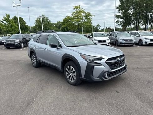 Used 2024 Subaru Outback Premium AWD/4WD image 5