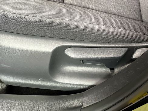 Used 2026 Toyota Corolla LE FWD image 15
