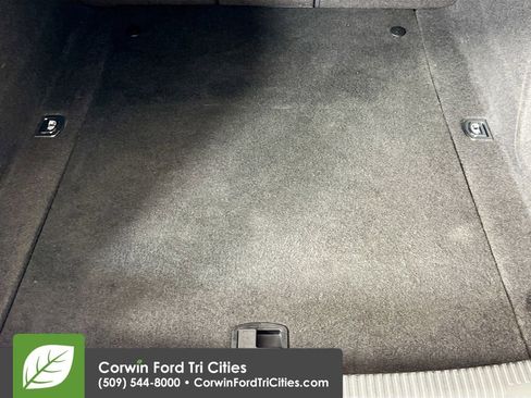 Used 2017 Audi A4 2.0T Premium image 15