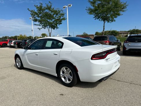 Used 2020 Dodge Charger SXT w/ Leather Interior Group image 11