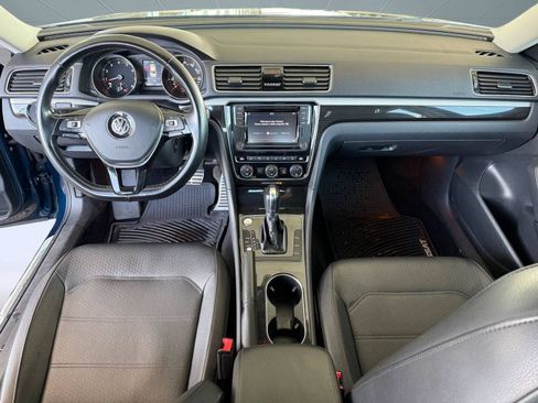 Used 2019 Volkswagen Passat 2.0T SE R-Line FWD image 17