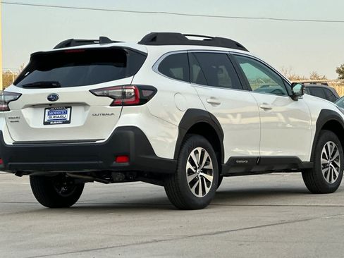 New 2025 Subaru Outback Premium image 3