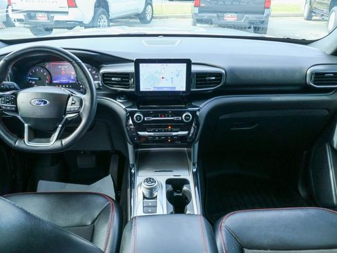 Used 2022 Ford Explorer ST-Line image 7