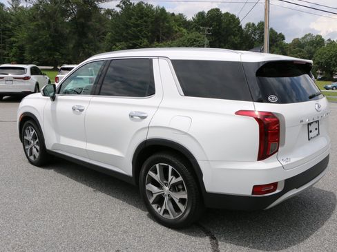 Used 2022 Hyundai Palisade SEL w/ 8P Bench Seat Package FWD image 3