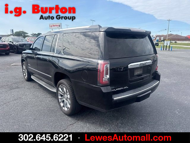 Used 2016 GMC Yukon XL Denali w/ Open Road Package AWD/4WD image 5