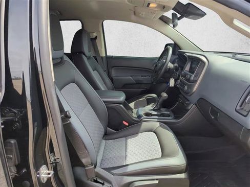Used 2021 Chevrolet Colorado Z71 w/ Safety Package AWD/4WD image 20