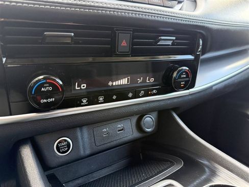 Used 2021 Nissan Rogue SV AWD/4WD image 33