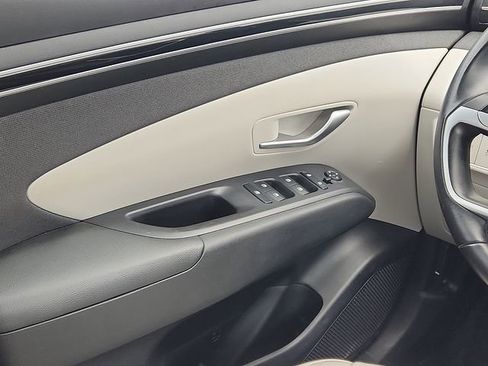 Certified 2024 Hyundai Tucson SEL w/ Convenience Package FWD image 11
