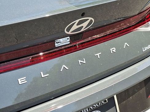 New 2026 Hyundai Elantra Limited FWD image 20