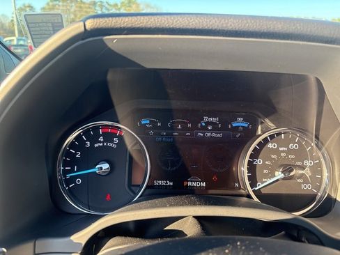 Used 2022 Ford F250 Platinum w/ Tremor Off-Road Package image 17
