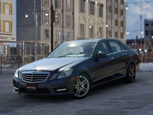 Used 2013 Mercedes-Benz E 350 Sedan image 3