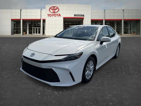 Certified 2025 Toyota Camry LE w/ Convenience Package FWD image 1