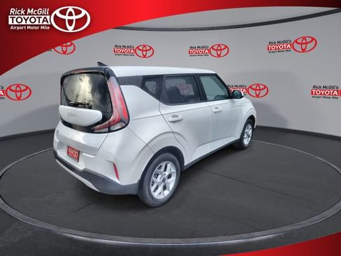 Used 2024 Kia Soul LX w/ Option Group 015 image 8