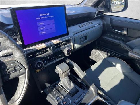 Certified 2025 Toyota Tacoma 4x4 Double Cab Hybrid image 15