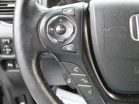 Used 2017 Honda Pilot Elite image 15