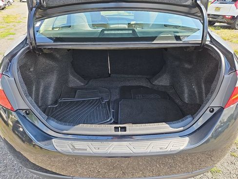 Used 2016 Toyota Corolla LE w/ Body Protection Package #1 FWD image 28