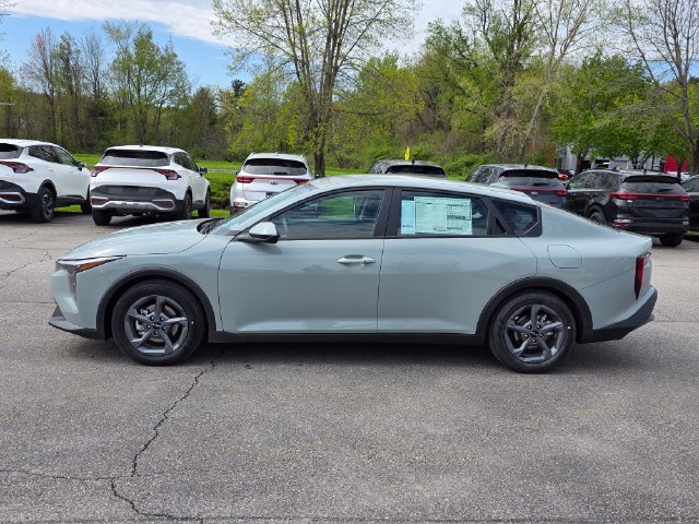 New 2026 Kia K4 FWD image 4