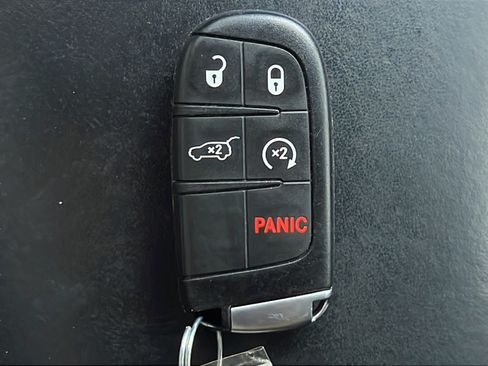 Used 2023 Dodge Durango R/T RWD image 23