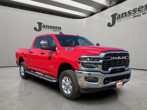 Used 2026 RAM 2500 Big Horn AWD/4WD image 6