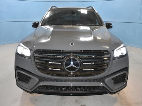 New 2026 Mercedes-Benz GLS 450 4MATIC image 23