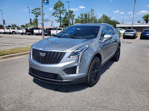 New 2025 Cadillac XT5 Luxury w/ LPO, Blue Accent Package image 1
