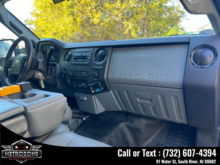 Used 2011 Ford F550 4x4 Regular Cab Super Duty w/ Payload Upgrade Pkg image 26