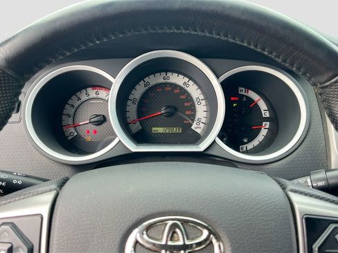 Used 2015 Toyota Tacoma PreRunner w/ SR5 Package RWD image 12