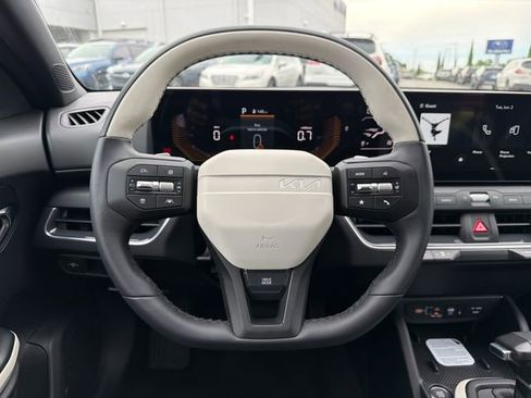 New 2026 Kia K4 EX FWD image 10