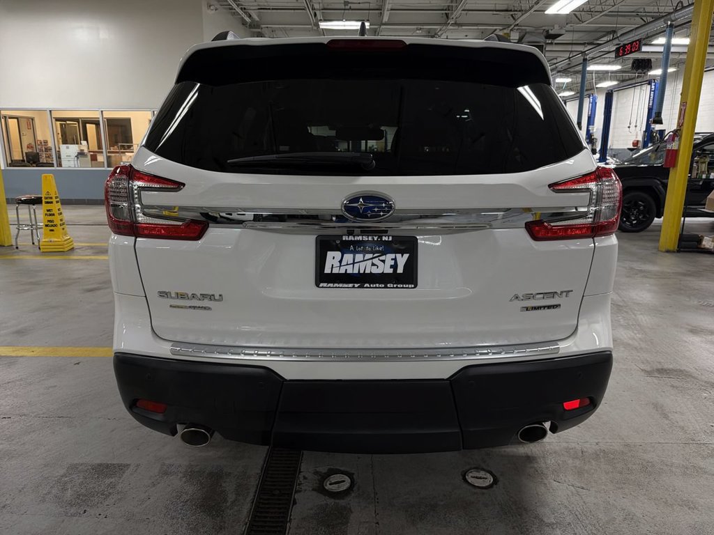 Used 2023 Subaru Ascent Limited AWD/4WD image 7