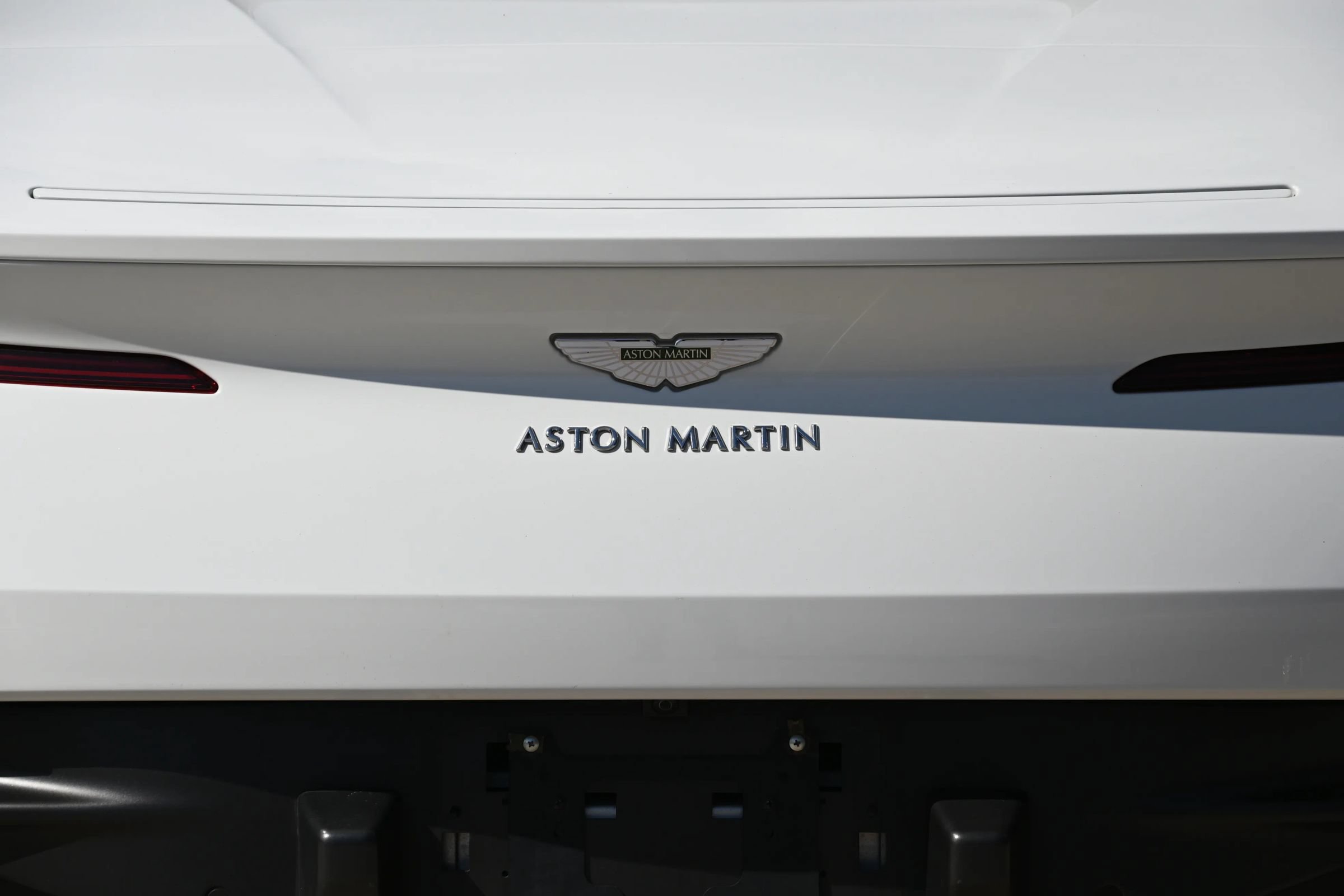 Used 2020 Aston Martin DB11 Volante RWD image 8