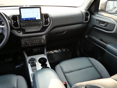 Used 2022 Ford Bronco Sport Outer Banks AWD/4WD image 11