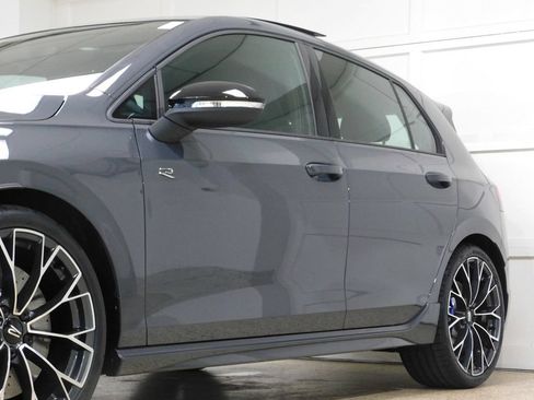 Used 2026 Volkswagen Golf AWD/4WD image 17