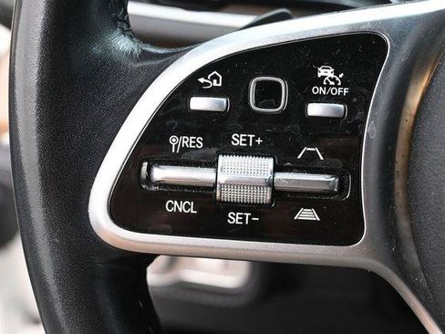 Used 2021 Mercedes-Benz GLS 580 4MATIC image 17