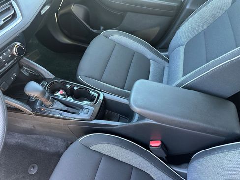 Used 2025 Chevrolet TrailBlazer LT image 39