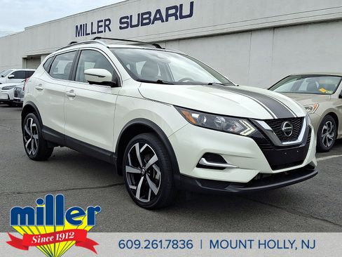 Used 2021 Nissan Rogue Sport SL AWD/4WD image 1