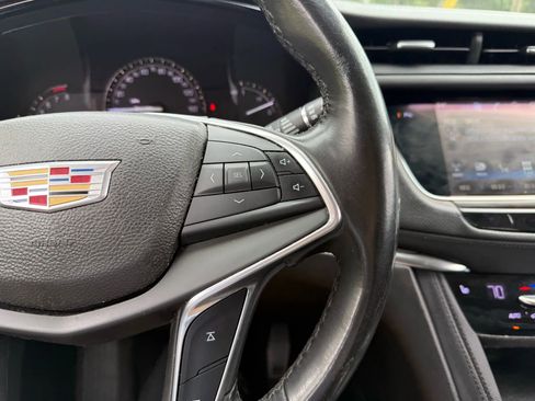 Used 2017 Cadillac XT5 Luxury w/ Driver Awareness Package image 25