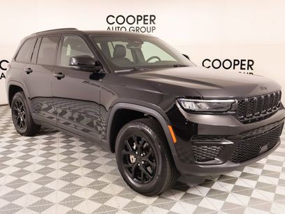 Used 2024 Jeep Grand Cherokee Altitude