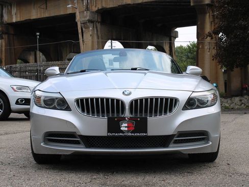 Used 2011 BMW Z4 sDrive35i RWD image 2
