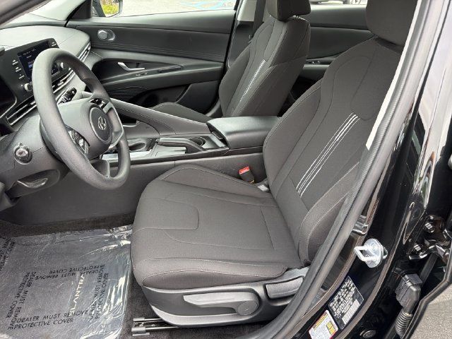Certified 2023 Hyundai Elantra SEL FWD image 11