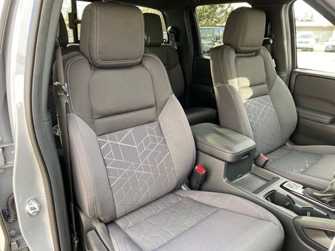New 2026 Nissan Frontier SV image 9