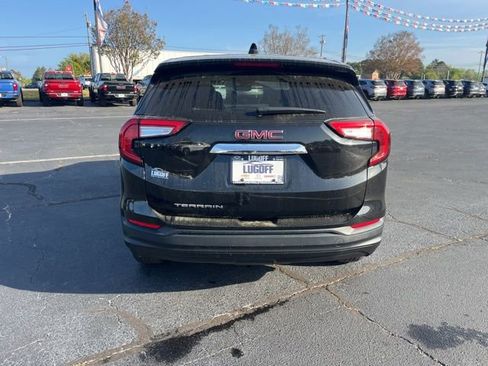Used 2024 GMC Terrain SLE FWD image 32