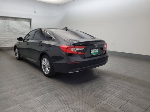 Used 2018 Honda Accord LX image 5