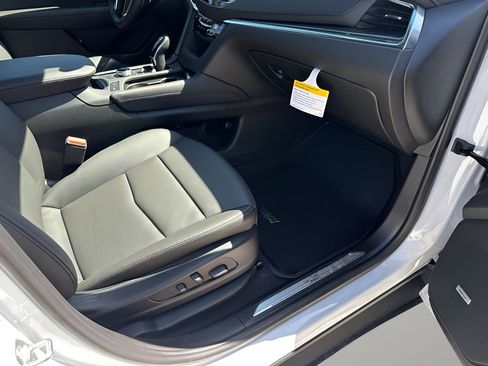 New 2026 Cadillac XT5 Sportv w/ LPO, Onyx Lite Package image 16